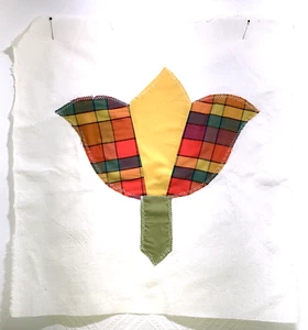 Primitive Bold Tulip Flour Sack Quilt Block  approx 15.5 x 16.5 Plaid Vintage - Picture 1 of 3