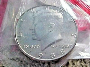 Medio dólar Kennedy 1988 D sin circular en violonchelo - Imagen 1 de 3
