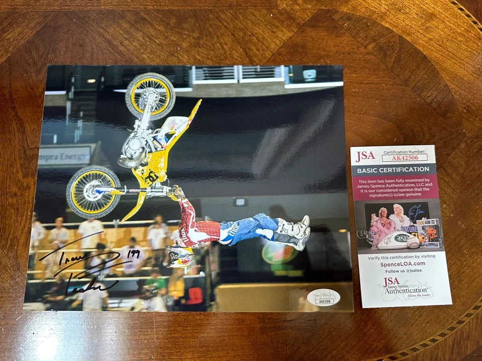 Foto firmada por Travis Pastrana 8x10 X Games Motorsports Motocross certificado de autenticidad JSA Foto 1 de 1