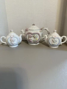 Juego "Tea Pot" Precious Moments - Salero y Pimentero y Musical (No Funciona) - Imagen 1 de 10