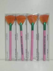 4 xCatrice Highlighter Pinsel Brush Who I Am C01 We Stand For Equality Neu - Bild 1 von 2