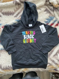 KIDS BLACK SWEATER HOODED MAKING BLACK HISTORY SWEATER SIZE 6 UNISEX NEW - Picture 1 of 3