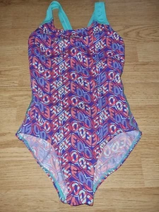 Gorgeous Purple SPEEDO swimming costume suit age 14 Years (TV) - Picture 1 of 2