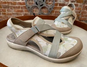 Earth Origins Floral Multi Closed-Toe Sport Sandals Stacy 8 New - Picture 1 of 3