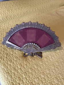 Brass VTN Dresser-top Hand-Fan Easel-Stand Photo or Collectibles Frame No Glass - Picture 1 of 24