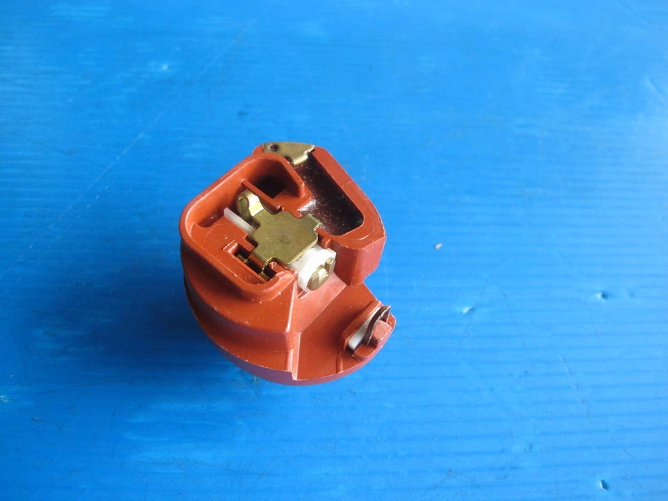 Rotor For Bosch Ignition For BMW 3.0, 3.3, 316, 318, 320, 320i, 518, 520, 520i - Image 1 of 1