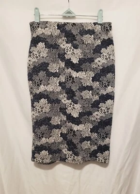 Falda lápiz con textura Philosophy talla 2 azul marino blanco patrón floral cremallera abertura trasera Foto 1 de 4