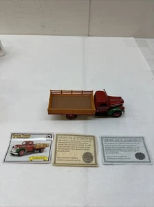 VINTAGE TRUCKS OF YESTERYEAR 1941 CHEVROLET  Stake & Platform Truck COA - Picture 1 of 4