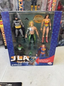 JLA Justice League Geschenkset 5 Actionfiguren & Comic DC Direct - Bild 1 von 2
