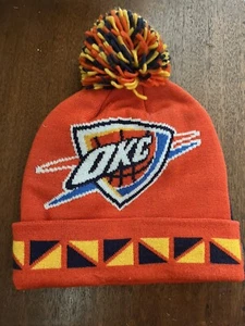 Oklahoma OKC Thunder Reverse Mitchell & Ness NBA Basketball Bommel Strick Beanie Mütze - Bild 1 von 3
