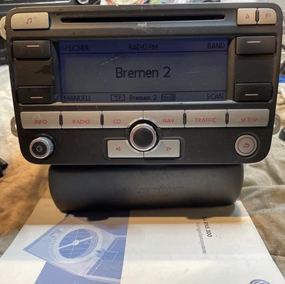 VW RNC 300 Autoradio Passat 3C Golf 5 Navi Navigationssystem 1K0035191D + Code - Bild 1 von 4