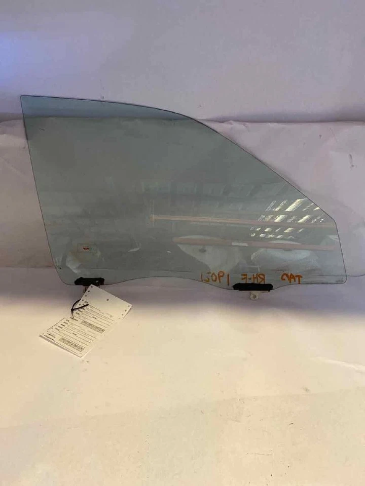 Front Door Glass/window TOYOTA COROLLA Right 98 99 00 01 02 - Imagem 1 de 1
