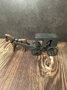 Yoder Family Ohio Hand Carved Wooden Horse Buggy Carriage Wagon USA Amish - Picture 1 of 6