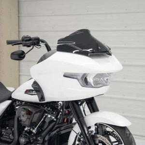 Parabrisas negro liso Klock Werks 10 Sport Flare Harley Road Glide FLTR 23,5-25 - Imagen 1 de 5