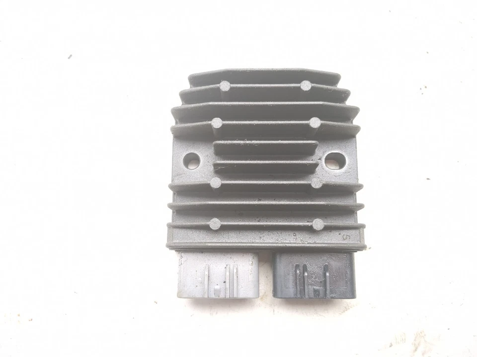 08 09 Rectificador Regulador de Voltaje Kawasaki Concours ZG1400 FH012BA Foto 1 de 4