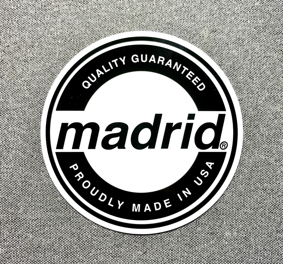 MADRID Quality Circle Skateboard Sticker 2" PEQUEÑO negro/blanco sk8 Foto 1 de 1