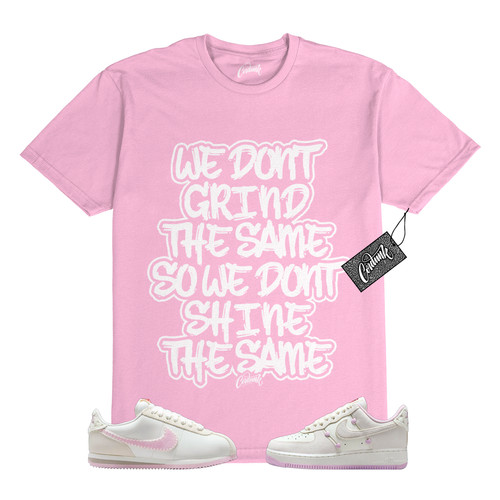 T shirt Air Force 1 San Valentino Cortez rosa schiuma abbinata DIFF
