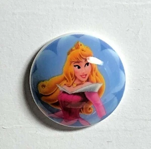 Botón abovedado de personaje de dibujos animados de Disney - La Bella Durmiente - Imagen 1 de 2