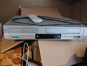 dvd vhs combo player with remote - Picture 1 of 3