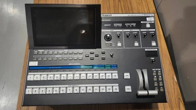 Conmutador de video en vivo multiformato Roland V-1600HD Foto 1 de 4