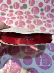 KAUFHAUS GROSSES ROTES ROLLENBAND - ESTEE LAUDER - 100 YDS? - Bild 1 von 5