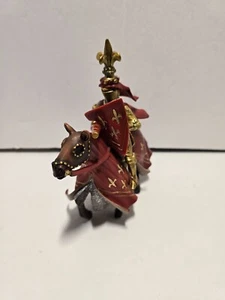 World Of Knights Tournament Knight Red & Gold 70019 Schleich 6" 2003 - Picture 1 of 11