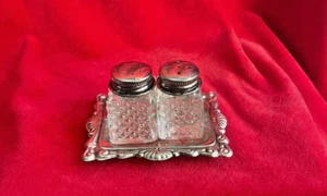 Vintage Silver Plated Small Salt & Pepper Set with Tray - Picture 1 of 10