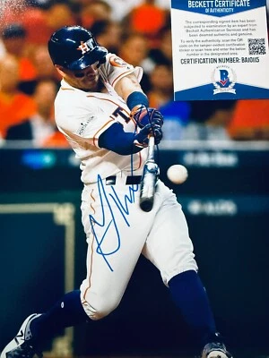 Jose Altuve Signed (BAS) 8x10 Houston Astros WS Champs Autograph BECKETT - Image 1 of 3