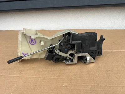 98-02 梅赛德斯-奔驰 W210 W202 门锁左 E300 E430 C280 C230 E320 E55 — 第 1/4 张图片