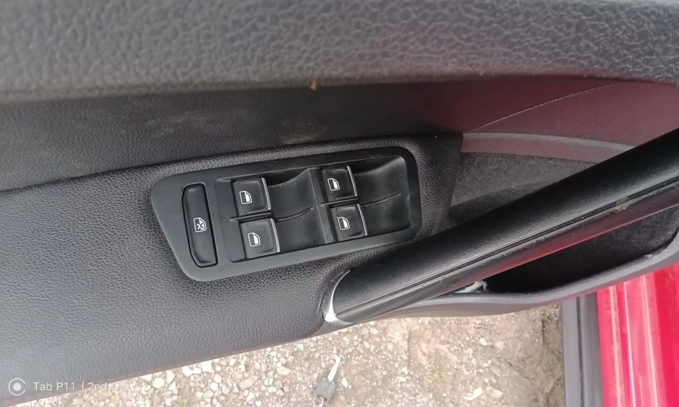 Interruptor de puerta delantera del conductor ventana hatchback del conductor se adapta a 15-17 GOLF 671765 Foto 1 de 1