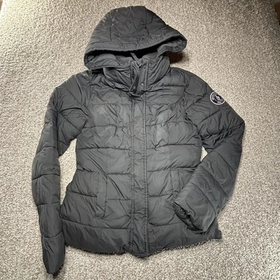 Abercrombie & Fitch Chaqueta Mujer Mediana Negra Capucha Puffer Acolchado Abrigo de Invierno Foto 1 de 4