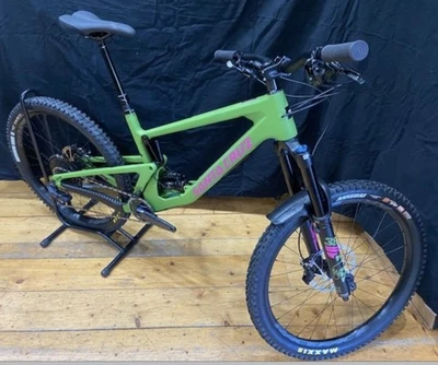 Kit Santa Cruz Nomad 2022 S Talla Mediana Foto 1 de 4