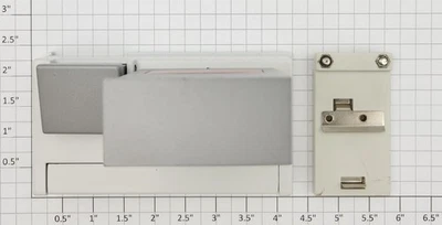 Lionel 6-14111 O Gauge Accessory Infra-Red Switch Controller with Lockon - Image 1 of 4