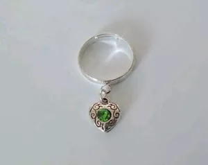 Silver Coloured Adjustable Ring With Dangle UK SELLER! - Picture 1 of 2