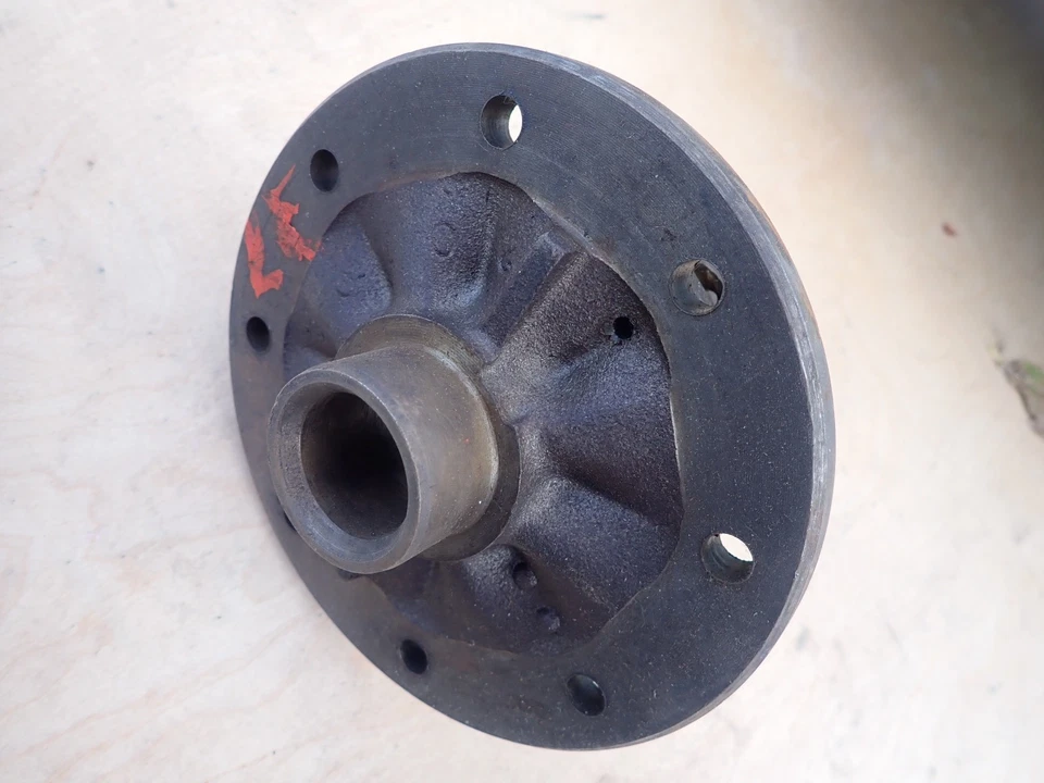 NOS 1962 1963 Plymouth Valiant Differential Carrier Housing Dodge Lancer Mopar - Image 1 of 4