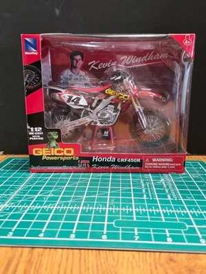 New Ray Geico Powersport Honda CRF450R Kevin Windham #14 1:12 Diecast  - Image 1 of 4
