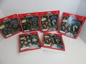 Lote 6 adornos navideños kit de cuentas de Navidad corona copos de nieve bastones de caramelo hacer 144 - Imagen 1 de 6