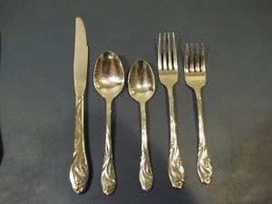 Oneida Stainless Flatware LORILEI Pattern Flatware By The Single Piece - Picture 1 of 7