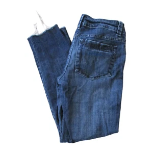 Elle Skinny Jeans Womens Size 2 Distressed Low Rise Medium Wash Denim Cut Offs - Picture 1 of 6