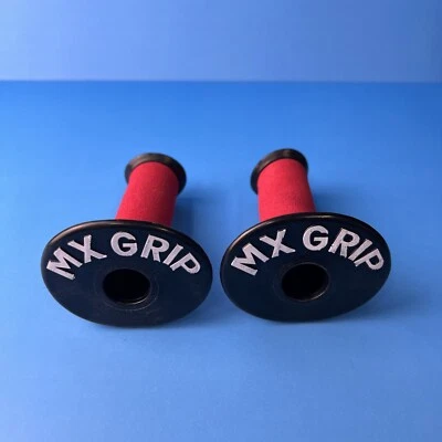 OLD SCHOOL BMX MX GRIP GRIPS SET RED / BLACK VINTAGE NOS A4 - Image 1 of 4