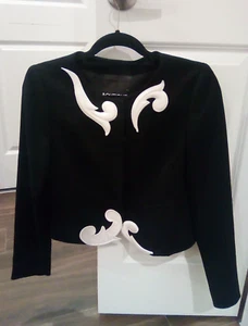 Boutique Moschino Elegant Black top with beautiful  white design. - Picture 1 of 5