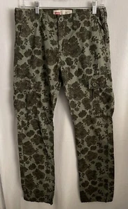 Levi’s 511 Cargo Pants Girls 16R Slim Fit Camo Floral Green New - Picture 1 of 5