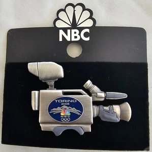 Official Licensed Olympic Games Pin Torino 2006 NBC Media Camera Swing Eyepiece - Picture 1 of 3