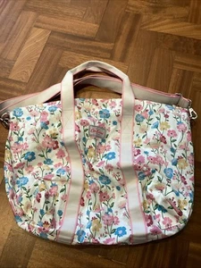 Cath Kidston Large Pink Rose Floral Weekend Holdall Travel Gym Crossbody Bag J4 - Picture 1 of 6
