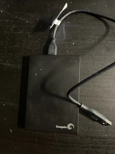 Seagate Backup Plus Portable Hard Drive 500gb With Cable, Model SRD0SP0 - Picture 1 of 4
