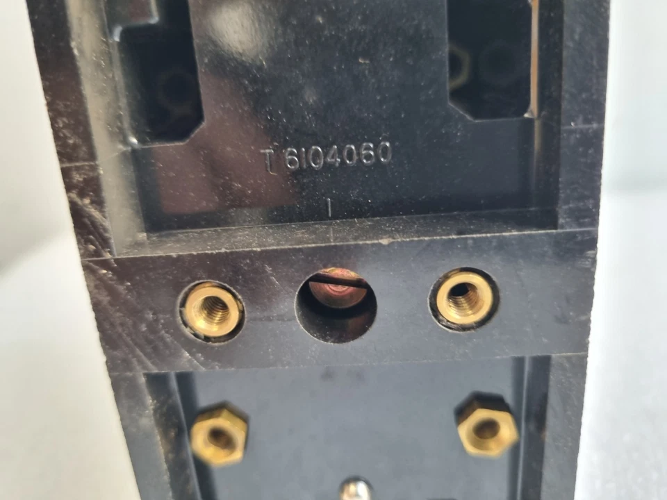 General Electric T6104060 Closing Auxiliary Relay - Image 1 of 4