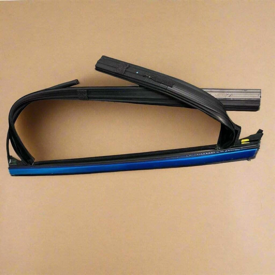 Para Lincoln MKC 2015-2019 puerta trasera del lado del pasajero canal de vidrio funcionamiento OEM Foto 1 de 1