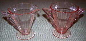 Beautiful Undamaged Cambridge Glass PINK Decagon Creamer & Sugar - Picture 1 of 3