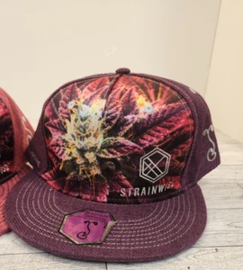 Grassroots California Strainwise Higher Living púrpura floral ajustado talla 7 3/8 - Imagen 1 de 14
