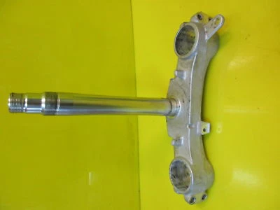 SUZUKI 03 GSXR600 HORQUILLA DELANTERA ABRAZADERA INFERIOR TRIPLE ÁRBOL VÁSTAGO AL STARE TELEFONICA  Foto 1 de 4